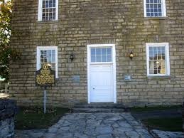 Close up of entrance of courthouse 