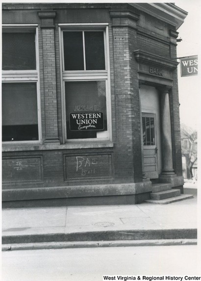 The former Citizen's Bank corner space, circa 1930. Source: WVU Local and Regional History Archives.