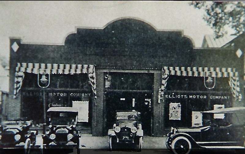 A century-old photograph of the building when it was a car dealership (courtesy of the Suffolk-Nansemond Historical Society, via The Virginian-Pilot). See FN for the original source.
