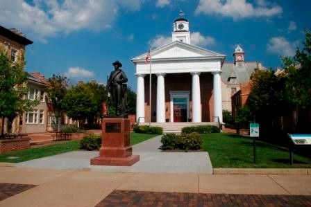 This local Civil War museum is located in a historic courthouse that was built in 1840. 