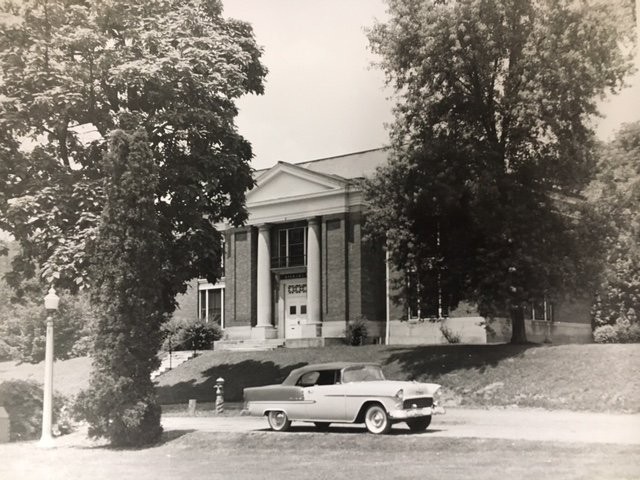 The Carnegie Vincent Library as it appeared in the 1950s.