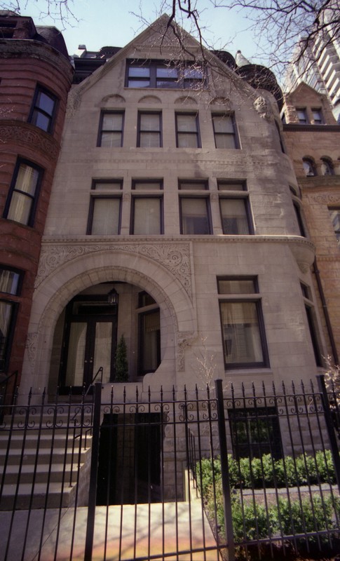 1322 N. Astor Street view