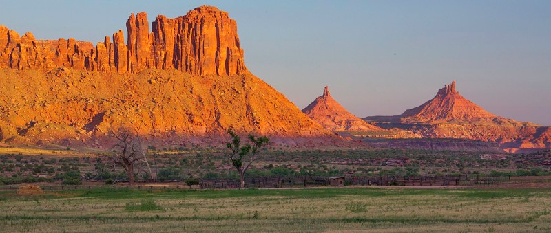 Indian Creek Canyon and the Sixshooter Peaks - US Bureau of Land Management. This picture shows the buttes after which the monument is named. (2016)