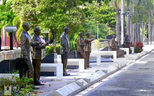 Life-size bronze statues of nine of the ten United States presidents who have visited Puerto Rico line the pathway called Paseo de los Presidentes in San Juan.