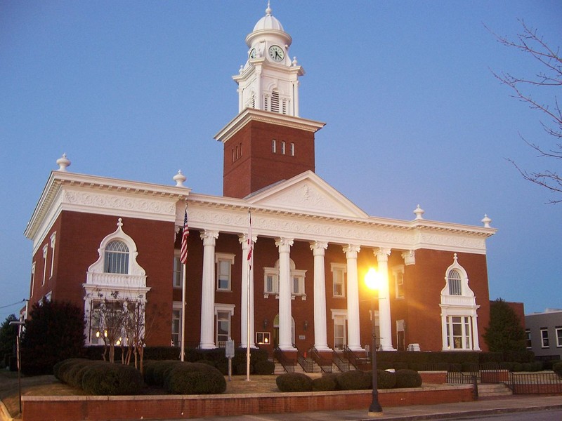 Lee County Courthouse was built in 1896.