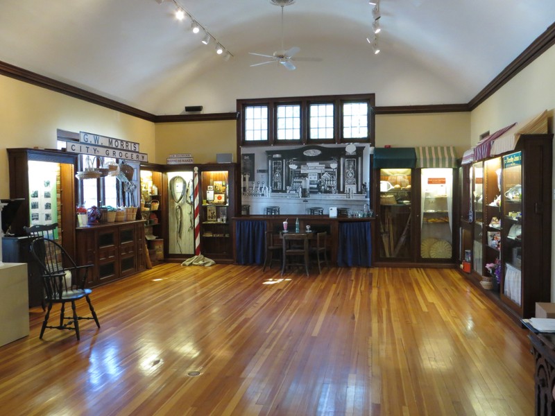 Exhibits focus on topics such as military history, the growth of business and industry, and the experience of women.