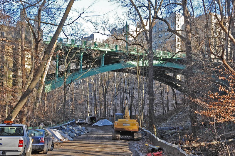 View of the Klingle Valley Bridge from below in the midst of the Klingle Valley Trail construction project. Photo by Dana Jerrye and Roy Klotz, Wikimedia.