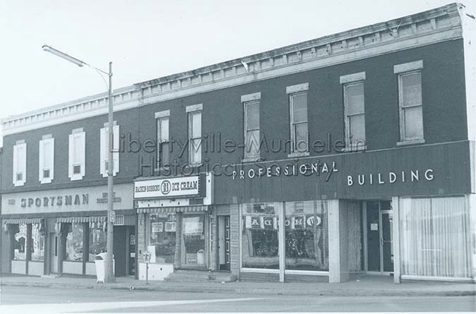 602-610 N. Milwaukee Avenue, circa 1974-1976