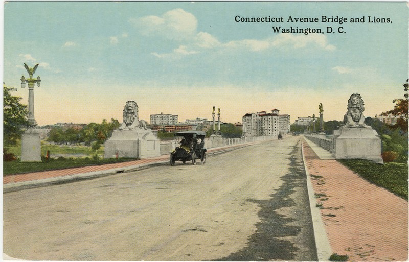 President Taft enjoyed walking along the sidewalk of the bridge that would later bear his name. Postcard courtesy of Streets of Washington.