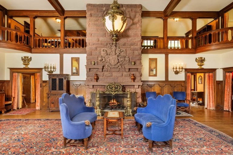 Redstone Castle interior