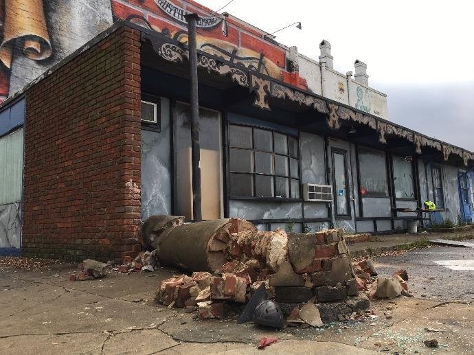 The pillar was destroyed in a car accident in December 2016, but local residents hope to rebuild the pillar from the remains. 