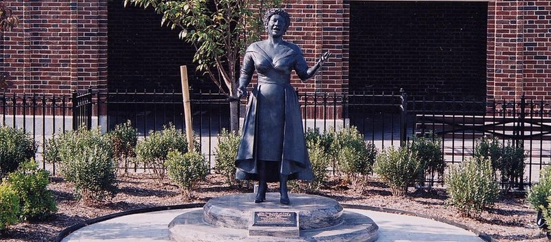 The sculpture was completed in 1996, the same year of Fitzgerald's death