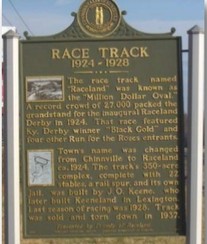 The historic marker erected in 2004, summarizing the history of Raceland Park. 