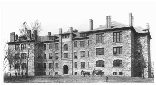 Old Bailey Hall, pre-renovation.