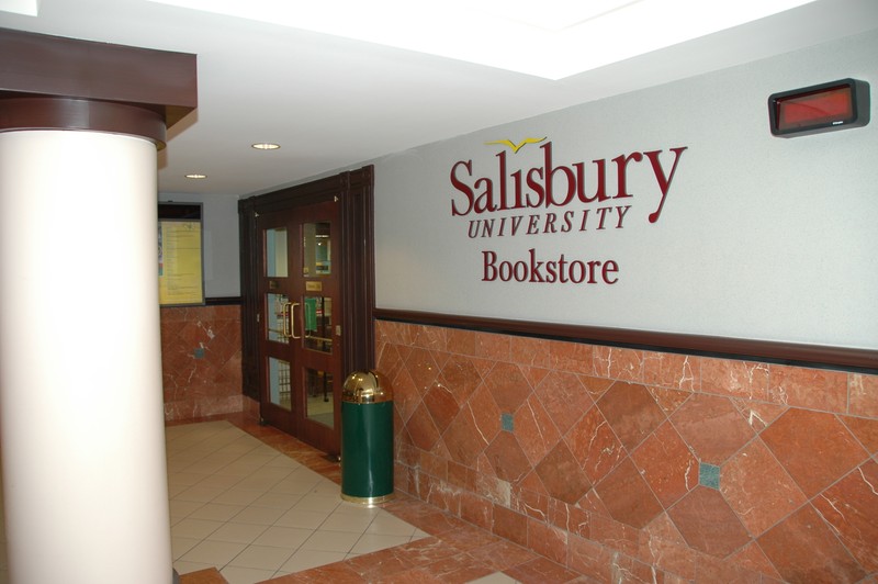 SU Bookstore Entrance