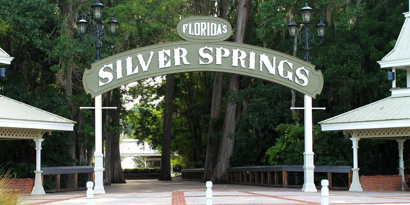 Silver Springs main front sign.