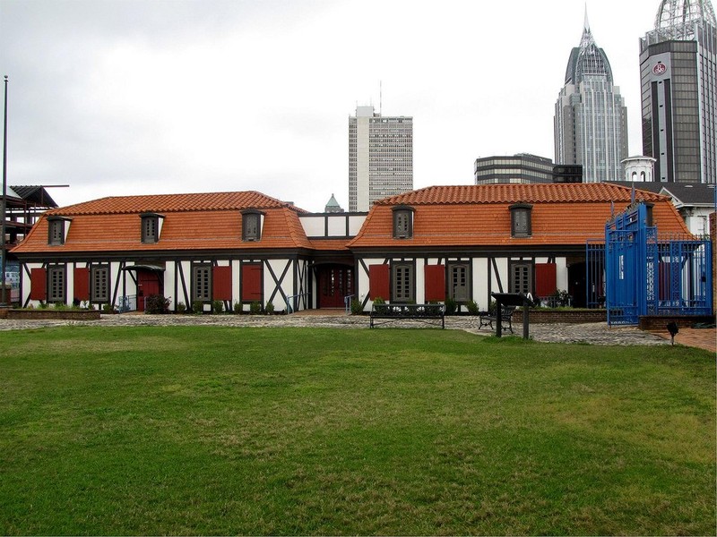 Updated exterior view of the Fort Condé replica museum. 
