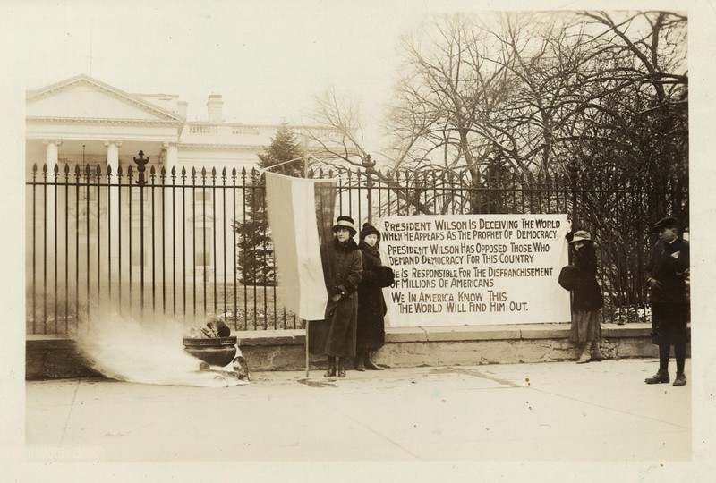 Picketing continued into 1919 as the Nineteenth Amendment was defeated twice in Congress. Silent Sentinels burned "watch fires" in which they burned Wilson's letters and occasionally an effigy in protest. Library of Congress. 