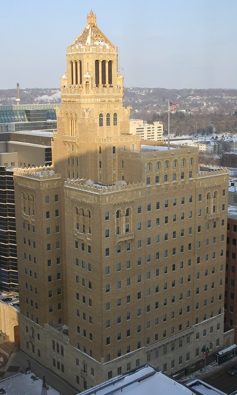 The Plummer Building was built in 1928 and is a National Historic Landmark.