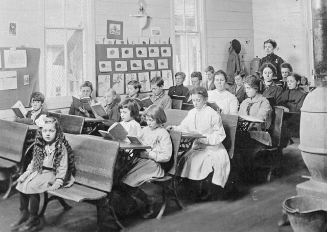 Children in a one-room school, Marion County, about 1900