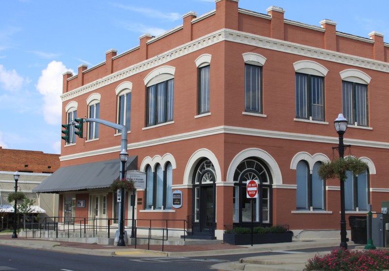 Lincoln Parish Bank Building today