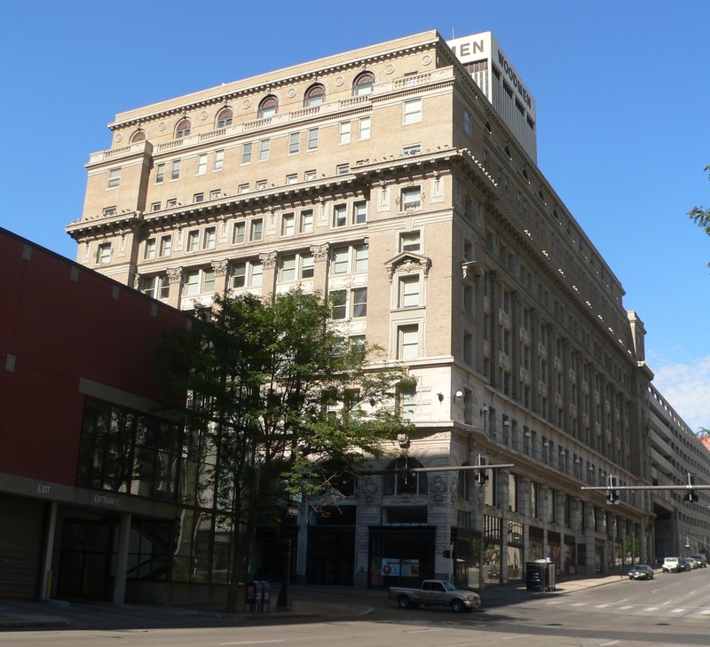 .J.L. Brandeis and Sons Store Building