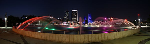 The fountain running on one pump at night