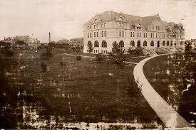 Gibson Hall shown in an mid-1890s photograph of Tulane University