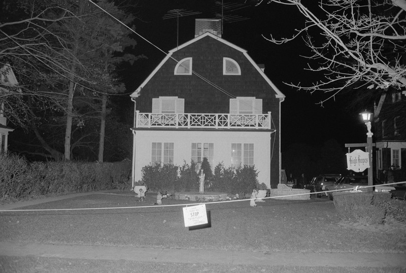 Amityville Dollhouse - Wikipedia