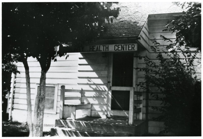 Plant, Black, Building, Black-and-white