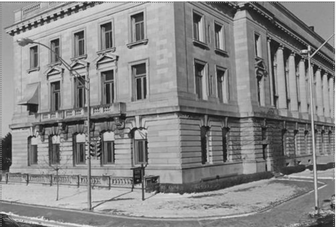 1977 photo of Municipal Building by Porter for NRHP nomination