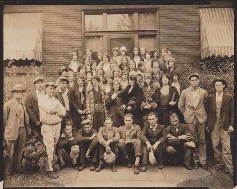 Owens-Illinois employees, circa 1930s