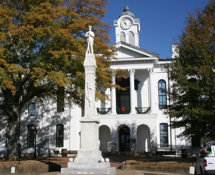 The Historic Oxford Courthouse