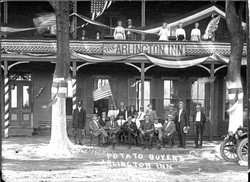 Potato Buyers at Arlington Inn, 1912