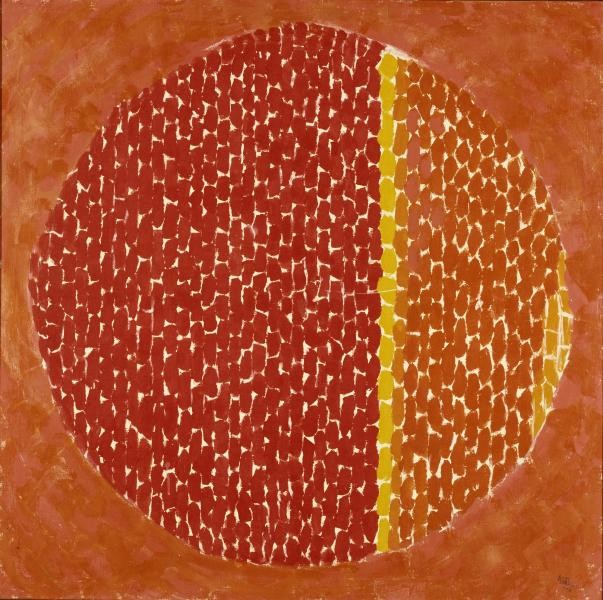 Alma Thomas, Snoopy Sees Earth Wrapped in Sunset, 1970. Painting with mosaic-like pattern hued in Orange and Red, like a sunset. The shape of a circle is presented with a yellow streak down the circle. 