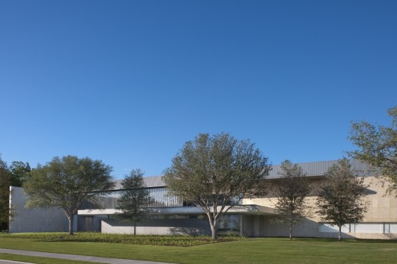 The Asia Center was designed by Japanese architect Yoshio Taniguchi and contains 40,000 square feet of space for classes, displays, and performances. 