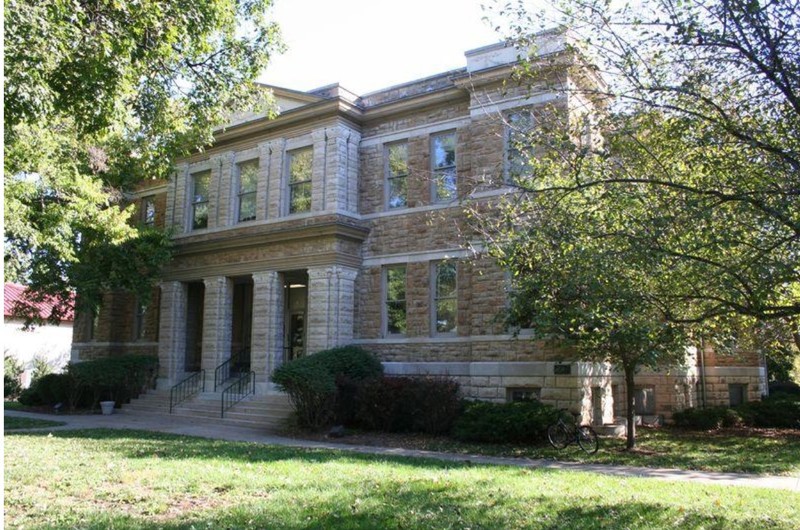 Photograph of west facade of Case Library in 2009 (KSHS database)