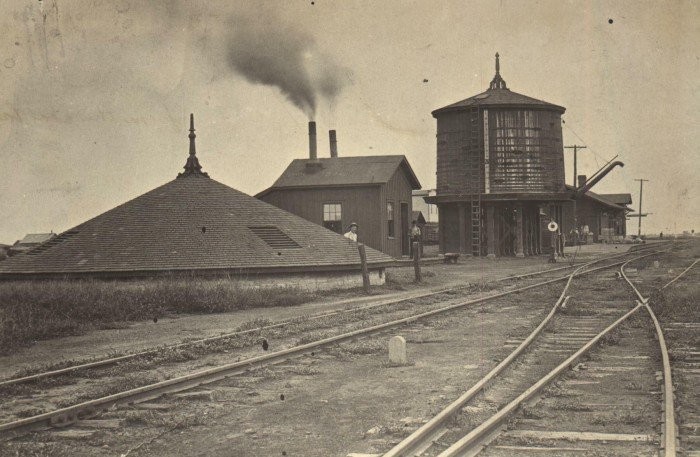 Well, pump house, and water tank at Edmond, 1889 (image from Edmond Historical Society & Museum)
