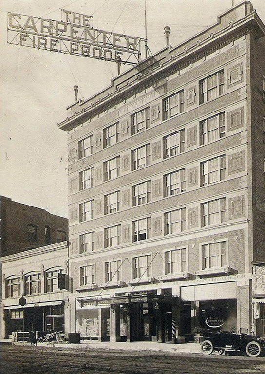 Early twentieth-century picture of the hotel, via "The Carpenter" website.