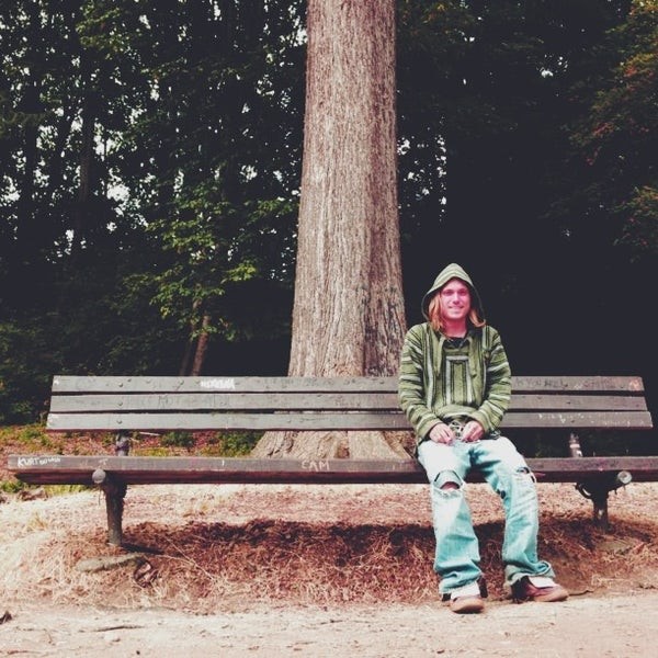 Kurt Cobain Memorial Bench - Clio