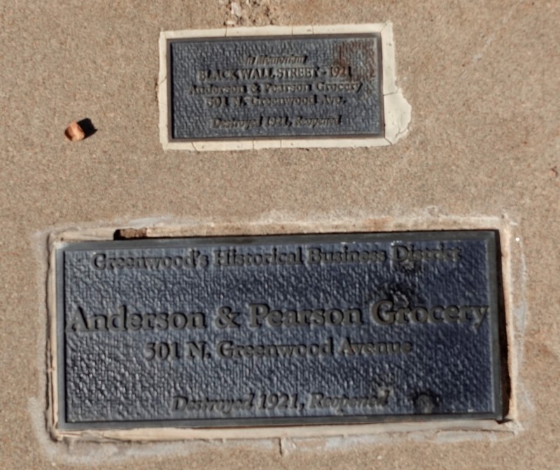 Rectangle, Font, Gas, Commemorative plaque