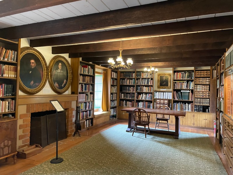 Bookcase, Shelf, Furniture, Building