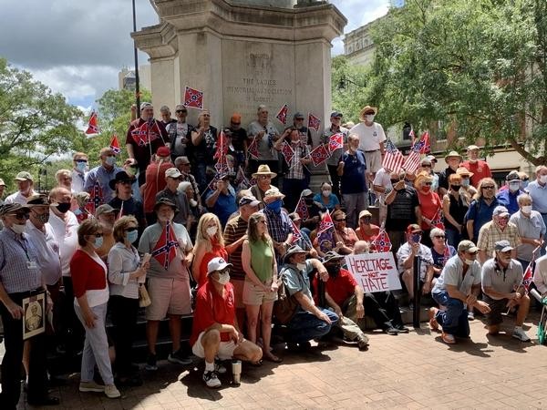 Anti-removal rally at the Augusta Confederate Monument on August 16, 2020