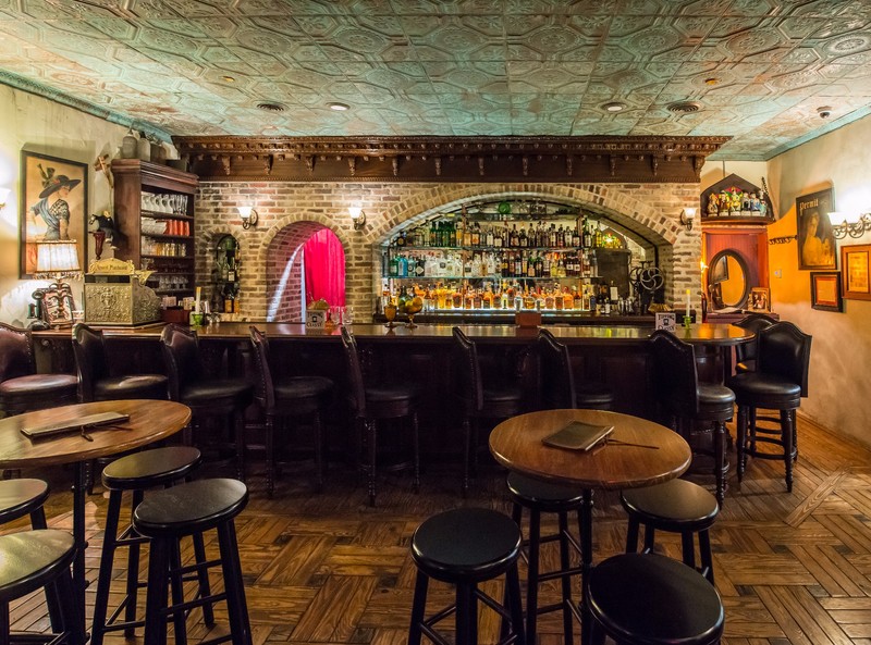 The museum's 220 Congress Street Up bar is designed to mimic a 1920s speakasy, and even serves Prohibition-era cocktails. Image obtained from Lonely Planet.