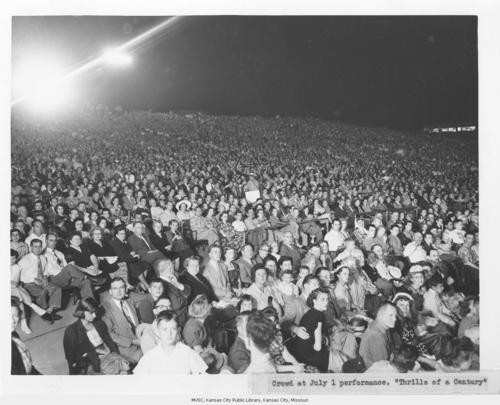 Starlight Theatre crowd