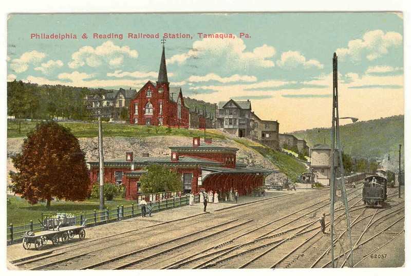 A post card that features the station in its prime.  