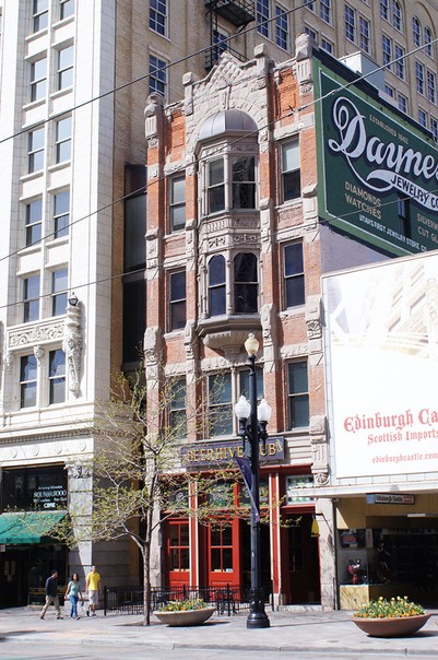 Construction on Daft Block ended in 1890. Designed by architect Elias L. T. Harrison, the narrow structure is one of the most intact and visually impressive Queen Anne - style buildings in the city's commercial district.