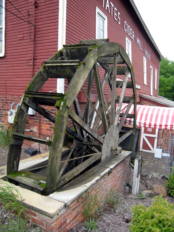 Yates Cider Mill, water wheel, 2020