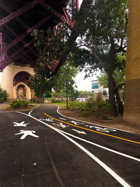 Hell Gate Pathway