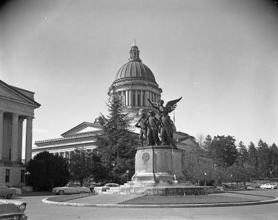 Winged Victory Monument, 1951.
State Governors' Negative Collection, 1949-1975